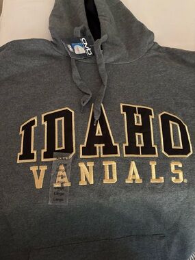 NWT “IDAHO VANDALS" Hoodie Sweatshirt